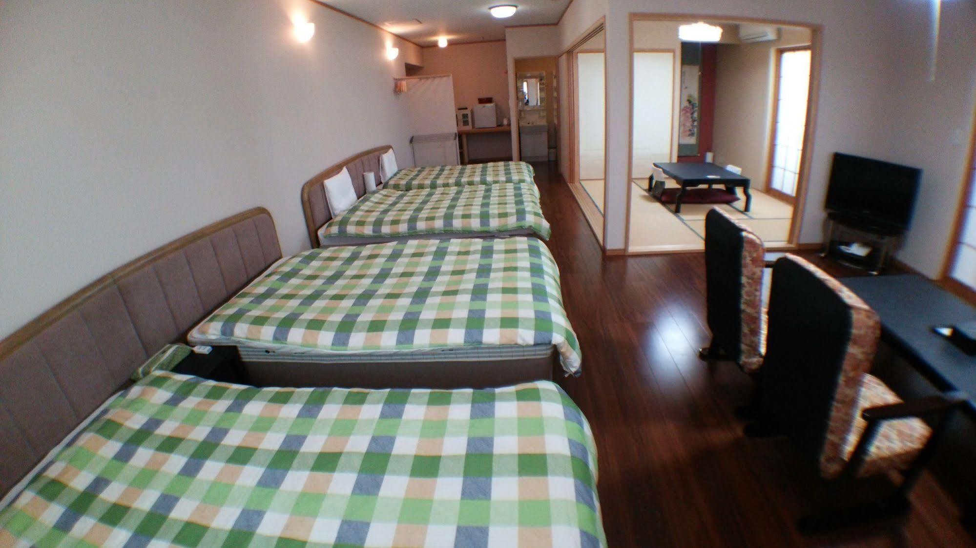 Yurakuan Miyazaki Hotel Екстериор снимка